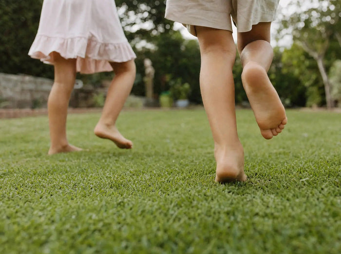 Flat Feet in Children: When to Worry and When to Act - SoftySteps